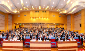高校网络育人能力提升研讨会在南航召开，徐川新作《与青年共读〈共产党宣言〉》发布