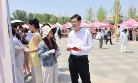 濟寧學院舉辦2025年畢業生校園雙選會，現場提供萬余崗