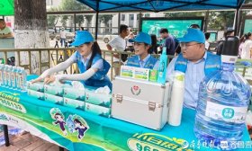 直击山东高考｜考场外的“守护者联盟”