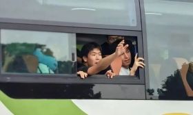 淚目！江蘇無錫這所高中，送別又一批……