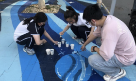 將校園文化融入路面彩繪，豐臺近30所中小學打造“彩色學安路”