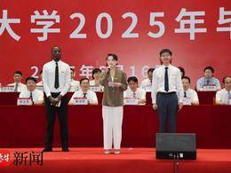 她给自己的毕业礼物是10篇SCI，影响因子145分！