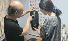 山东建筑大学法学院项目团队调研德州黑陶微雕技艺