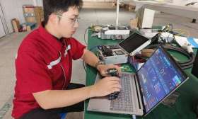广西电力职业技术学院“人工智能+”助力四维产业向新行