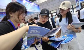 面对面交流机会难得，山东高职（专科）高招会助力升学之路