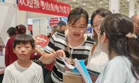 高就业预期成考生家长的“心头好”