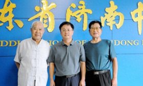 济南中学：八秩芳华润桃李 笔墨丹青寄深情