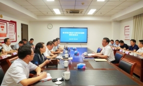 吴昊赴省教科院调研指导工作