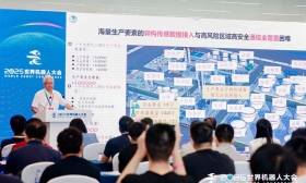 邓中亮谈科技人才培养：在高校里打好基础 在工作中不断提升