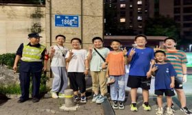 制作、售卖糖葫芦 济南高新区康虹路小学学生寻味非遗活动来啦