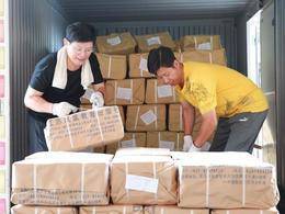 娃们的新教材到哪啦？正在“赶路”！