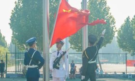 精彩纷呈！齐鲁医药学院举行2025新生开学典礼暨军训成果汇演