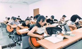 日校首次开课一座难求，上海市民美育为啥这么火