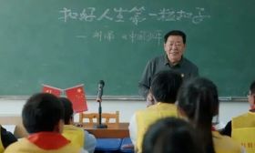 我身边的好老师㊼ | 田野间的心灯：一位退休教师的教育守望