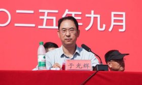 烟台理工学院2025级新生军训落幕，英姿飒爽接受检阅