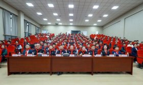 山师怀瑾实验学校举行庆祝第76个建队日暨第一次少先队代表大会
