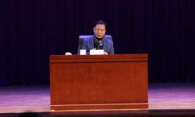 从网络热梗到语言茧房，作家李敬泽与首都大学生畅谈语言和阅读