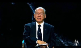 73岁数学大师回国教书，拒绝一分钱工资，只为中国数学登顶