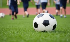 扬超高校组雨中对决 南邮通达与扬州大学晋级决赛