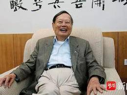 杨振宁曾盛赞：“南京大学是中国最重要的几所大学之一”