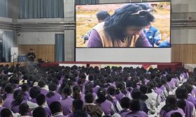 光影之约 助力成长 济南高新区第一实验学校举行观影活动