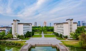 苏州科技大学举办“一站式”学生社区嘉年华活动