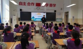 济南高新区稼轩小学开展交通安全进校园活动