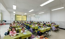 书香伴成长 济南高新一实验开拓校区开展一年级阅读活动