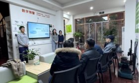 智暖银龄，山财大学子“青银同行”助力社区老人拥抱数字生活