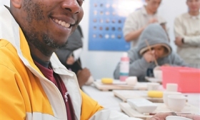 语言为媒 古都赴约