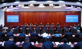 江苏省教育厅在高校毕业生就业工作座谈会上作交流发言